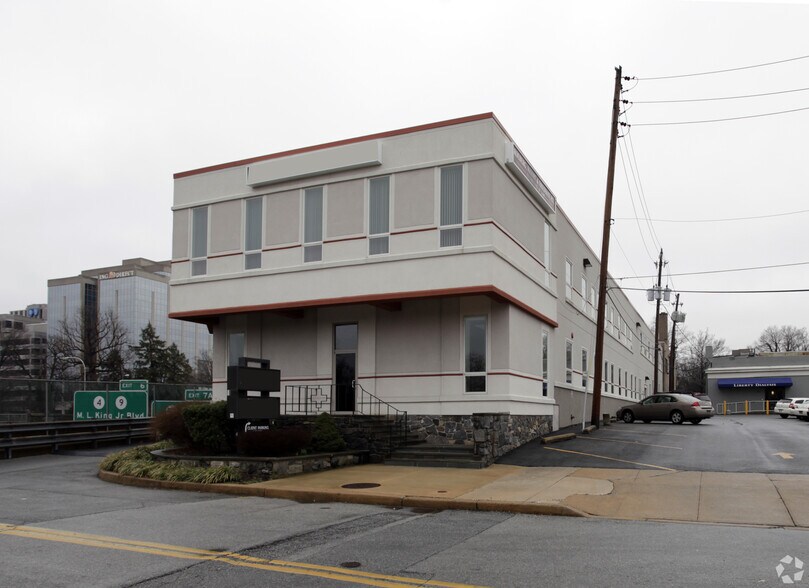 More Photos Of 910 Gilpin Ave, Wilmington Medical For Sale