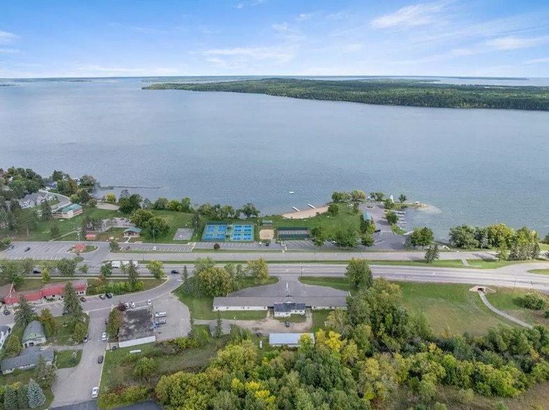 More Photos Of 107 Minnesota Ave E, Walker Apartments For Sale