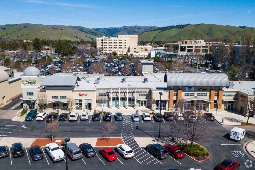 More Photos Of 2600-2780 Mowry Ave, Fremont Unknown For Lease