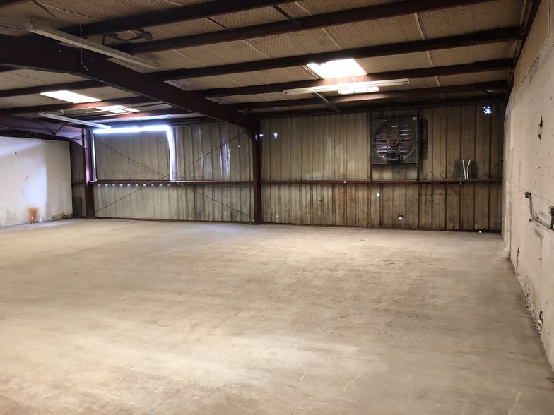 More Photos Of 1438 Pat Booker Rd, Universal City Freestanding For Lease