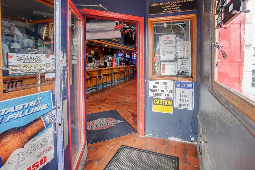 More Photos Of 314 State St, Alton Restaurant For Sale