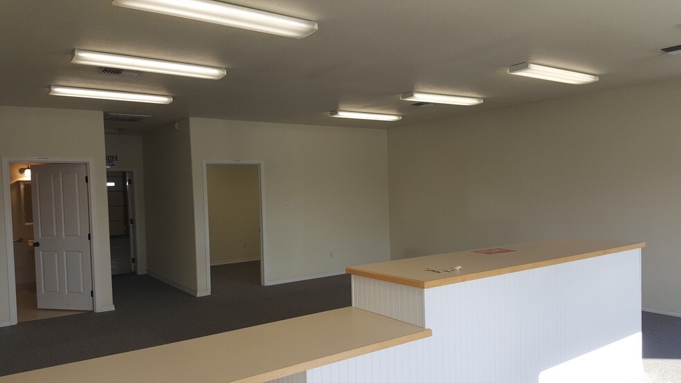 More Photos Of 2815 Laverne Ave, Klamath Falls Flex For Sale