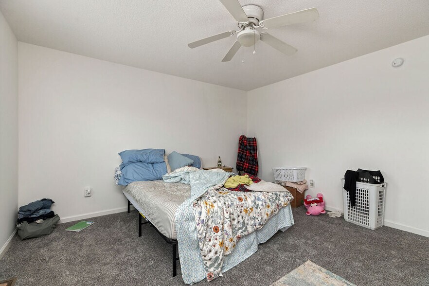 More Photos Of 2401 Mosley St, Waynesboro Apartments For Sale