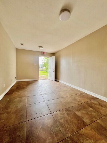 More Photos Of 2636 Highway 69, Lumberton Warehouse For Sale