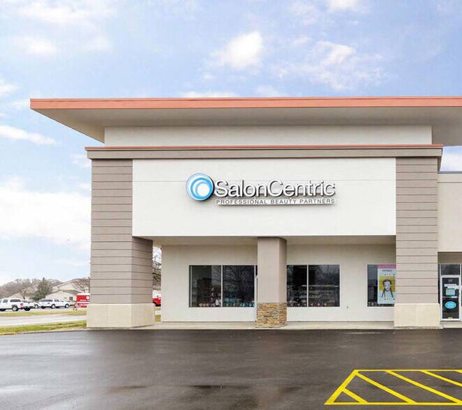 More Photos Of 2150 E Kimberly Rd, Davenport Unknown For Lease