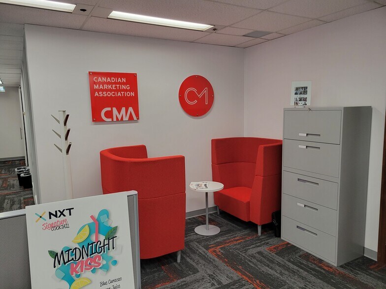 More Photos Of 55 University Ave, Toronto Office Residential For Lease