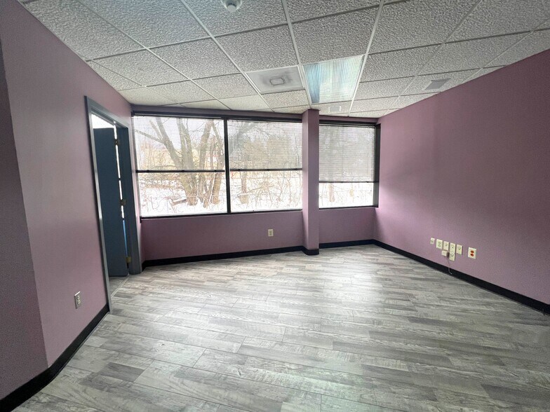 More Photos Of 250 W Lancaster Ave, Paoli Medical For Lease