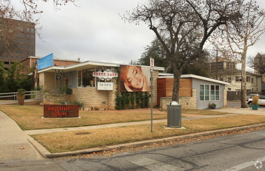 Primary Photo Of 515 W 15th St, Austin Freestanding For Lease