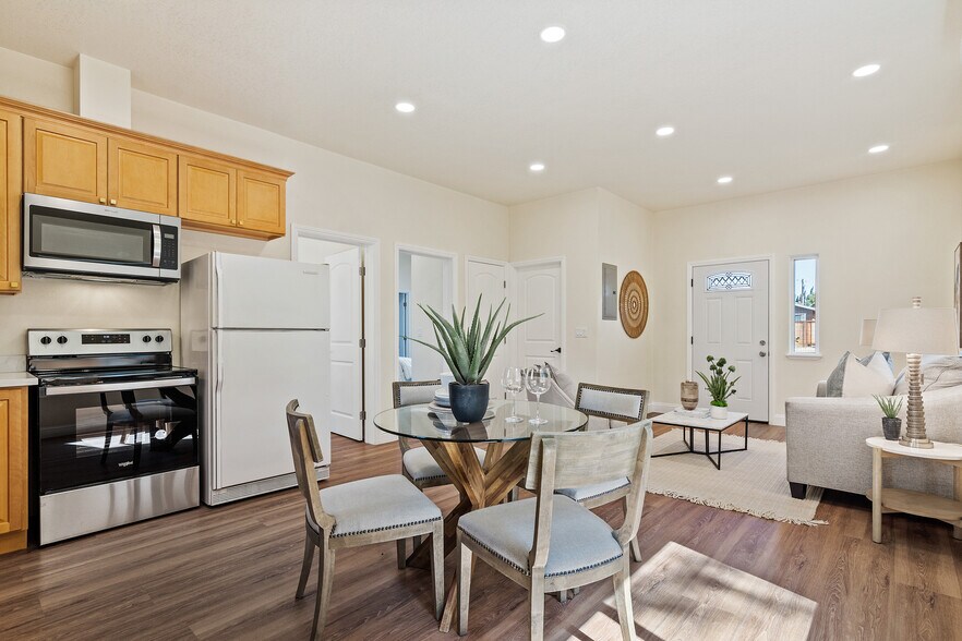 More Photos Of 1006 Court Ln, Concord Apartments For Sale