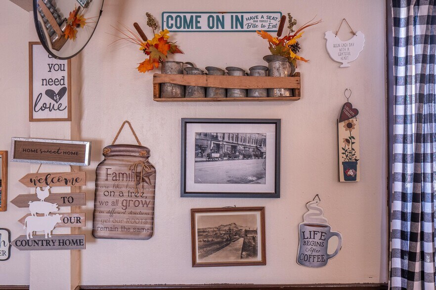 More Photos Of 1118 Robinson Ave, Trinidad Restaurant For Sale