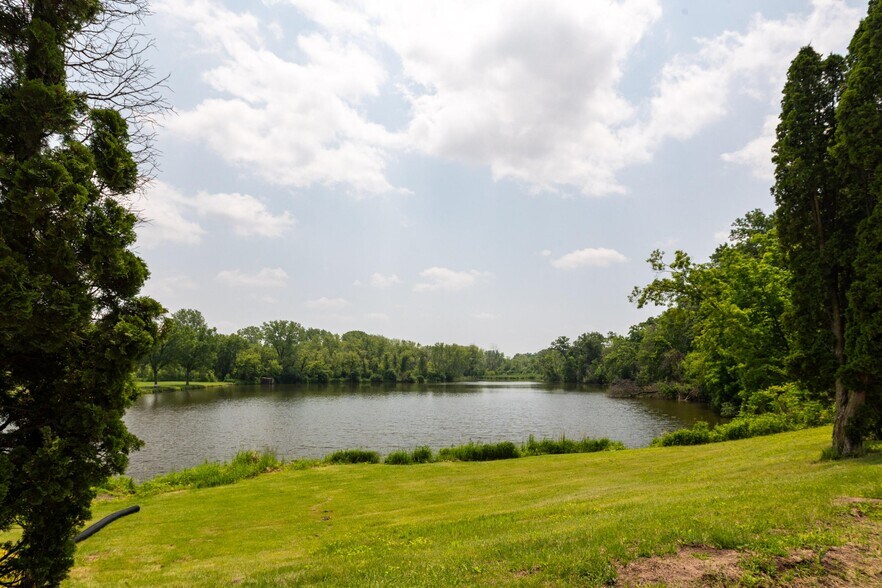 More Photos Of N18078 County Road T, Galesville General Retail For Sale