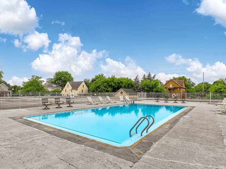 More Photos Of 610 W Ottawa St, Lansing Apartments For Lease