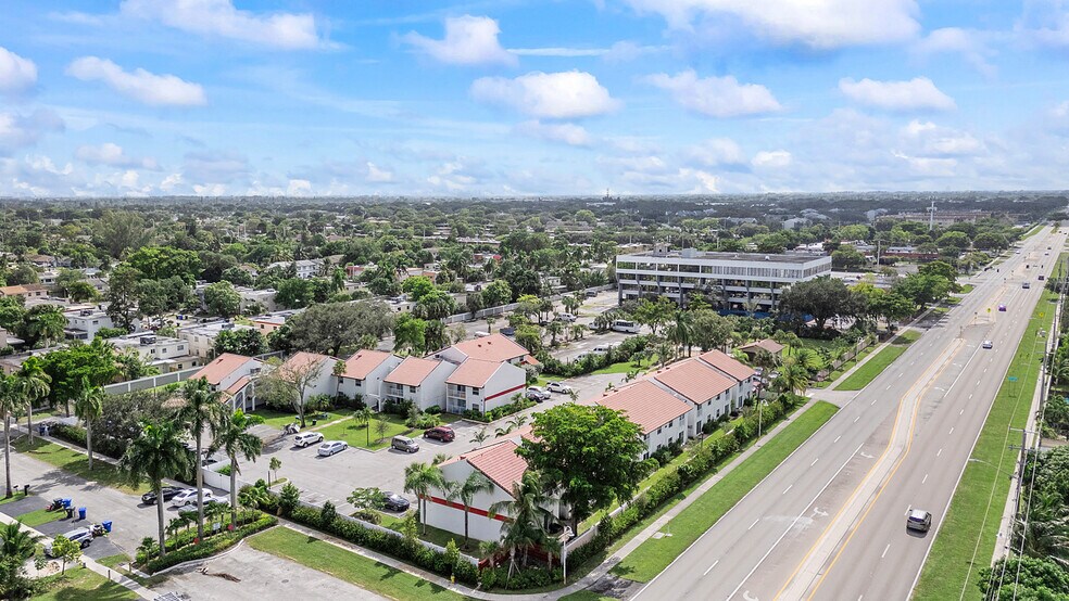 More Photos Of 700-728 SW 81st Ter, North Lauderdale Apartments For Sale