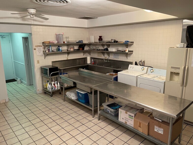 More Photos Of 1229 Carson Ave, Las Vegas Religious Facility For Sale