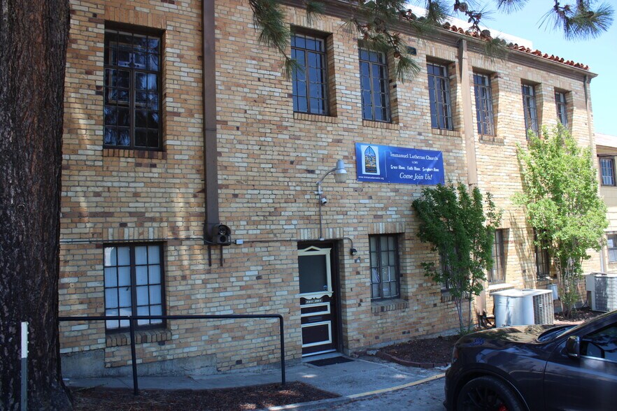 More Photos Of 108 Court St, Jackson General Retail For Sale