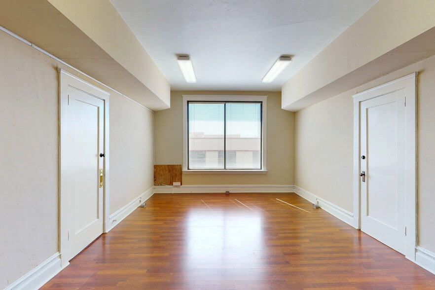 More Photos Of 1527 19th St, Bakersfield Medical For Lease