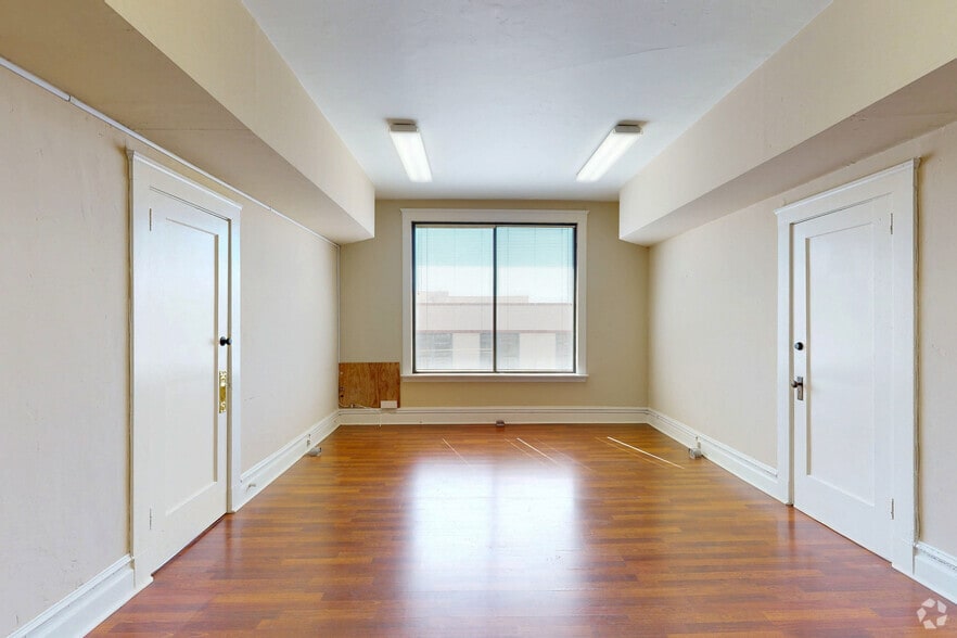 More Photos Of 1527 19th St, Bakersfield Medical For Lease