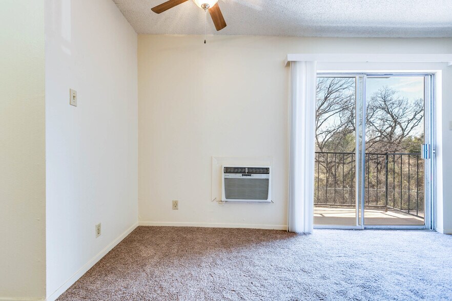 More Photos Of 1707-1717 Greenwood St, San Angelo Apartments For Sale