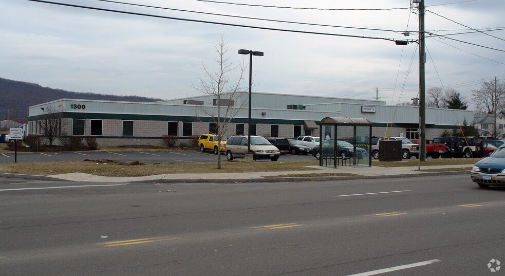 More Photos Of 1300 College Ave, Elmira Flex For Lease