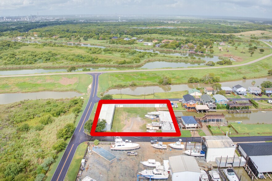 More Photos Of 205 Marine Way, Freeport Self Storage For Sale