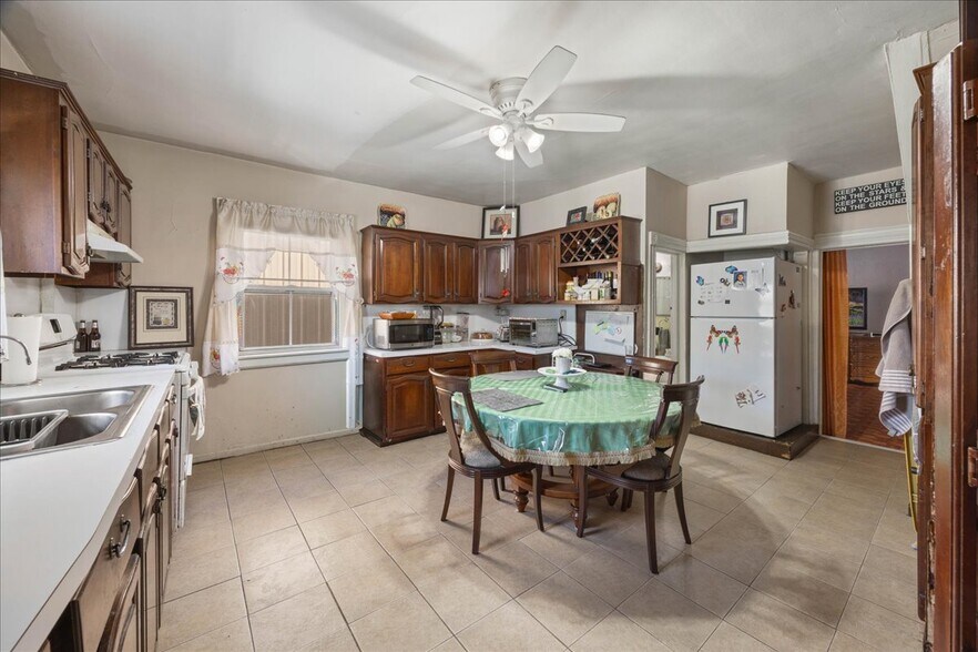 More Photos Of 49 LAKE St, West Harrison Restaurant For Sale