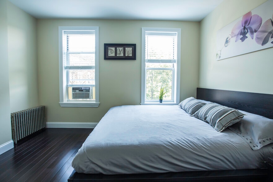 More Photos Of 1719 Woodbine St, Ridgewood Apartments For Sale