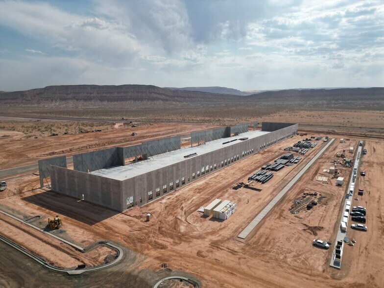 More Photos Of Southern Parkway, Saint George Unknown For Lease