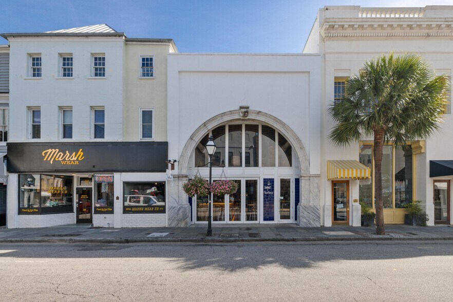More Photos Of 304 King St, Charleston General Retail For Sale