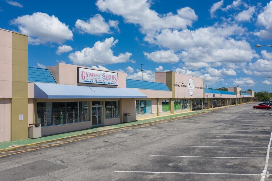 More Photos Of 4541-4603 Shirley Ave, Jacksonville Unknown For Lease