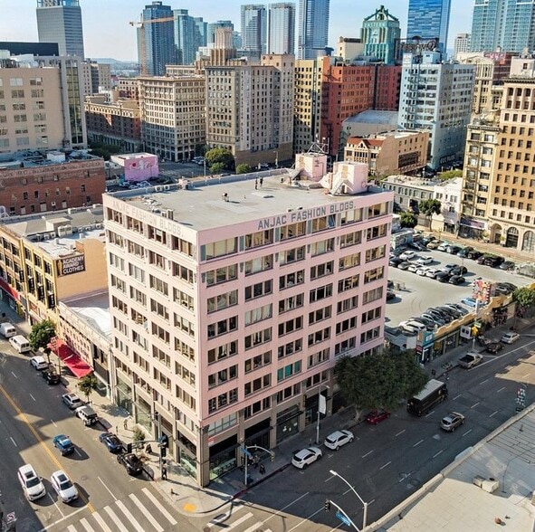 More Photos Of 120 E 8th St, Los Angeles Loft Creative Space For Lease