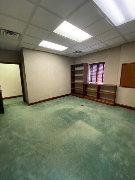 More Photos Of 3757 Library Rd, Pittsburgh Office For Lease