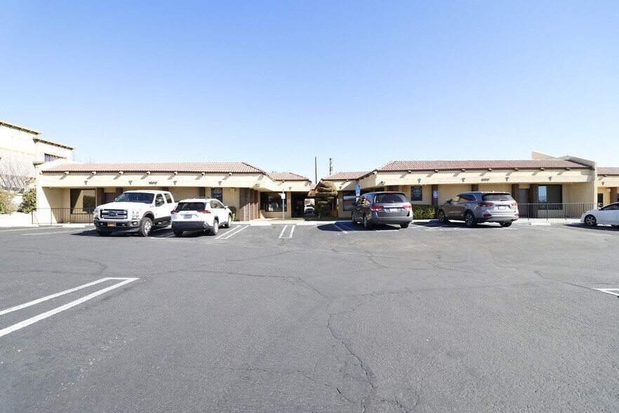 More Photos Of 16017 Tuscola Rd, Apple Valley Medical For Lease