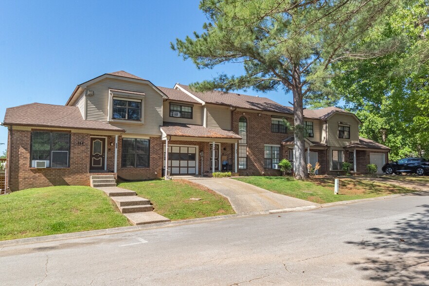 Primary Photo Of 162 Condor Ct, Clarksville Apartments For Sale
