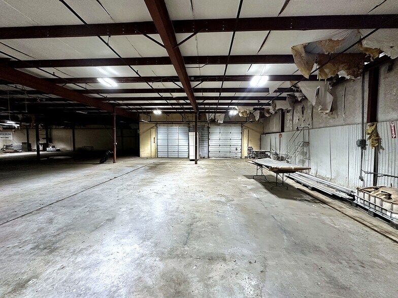 More Photos Of 701 W Central Ave, Warren Warehouse For Lease