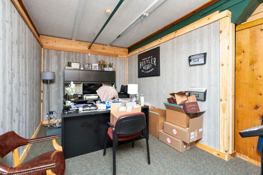 More Photos Of 50 Middlebrook Ave, Staunton Storefront For Sale