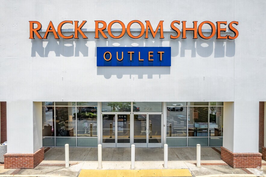 More Photos Of 3555 Mercer University Dr, Macon-Bibb Unknown For Lease