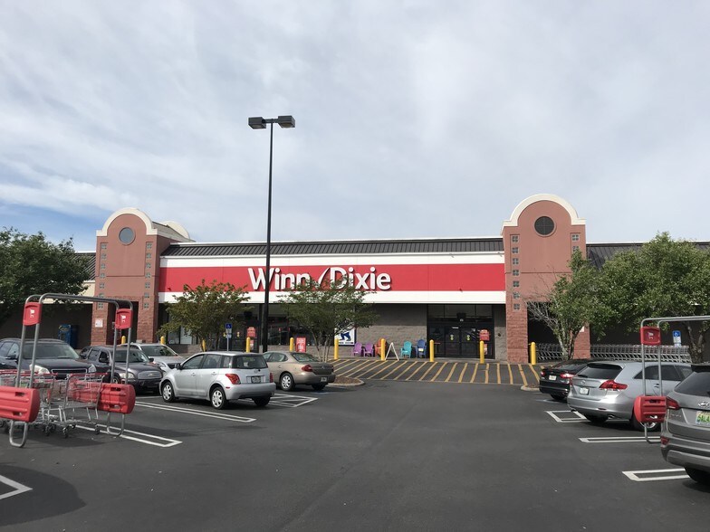 More Photos Of 4721-4761 Bayou Blvd, Pensacola Supermarket For Lease