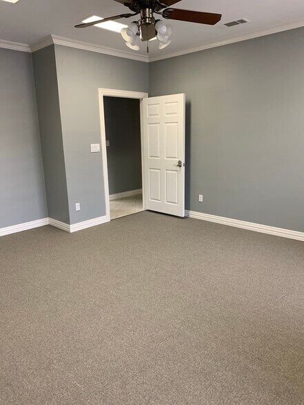 More Photos Of 423 Keller Pky, Keller Office For Lease