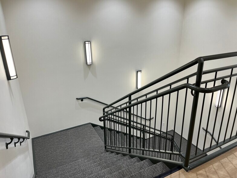 More Photos Of 2041 S Cobalt Point Way, Meridian Office For Lease