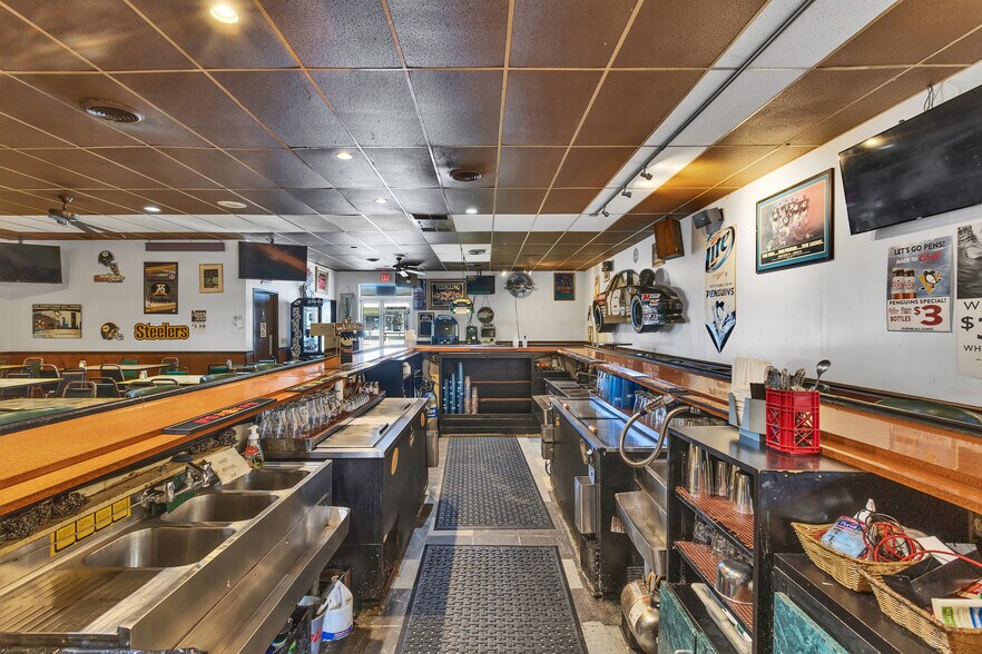 More Photos Of 110 E Pennsylvania Ave, New Stanton General Retail For Sale