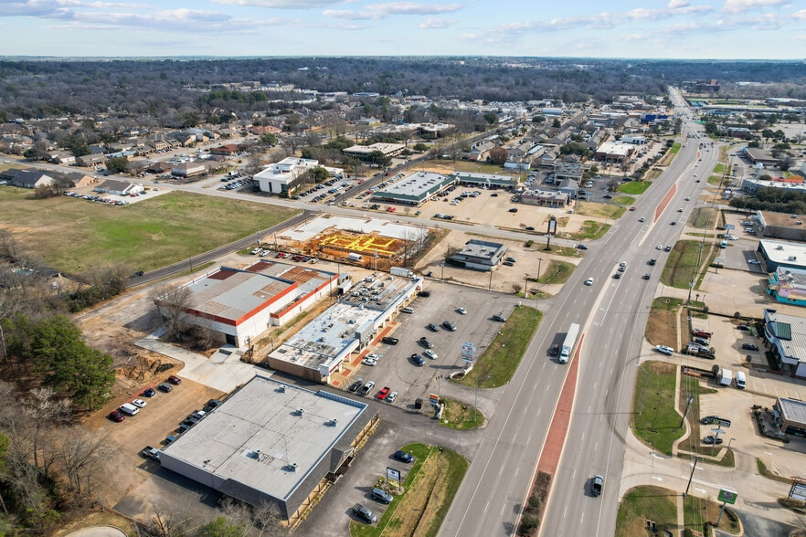 More Photos Of 713 W Southwest Loop 323, Tyler Unknown For Lease