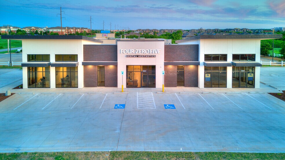 Primary Photo Of 14901 N Rockwell Ave, Oklahoma City General Retail For Lease