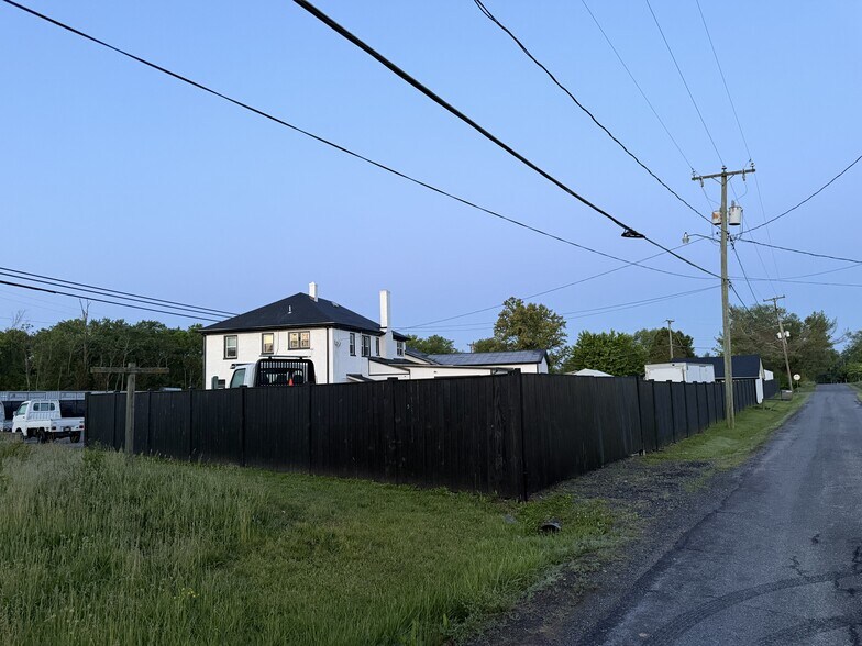 More Photos Of 19363 Brandy Rd, Brandy Station Light Manufacturing For Lease