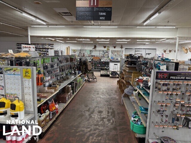 More Photos Of 1243 Washington St, Marion Storefront Retail Office For Sale