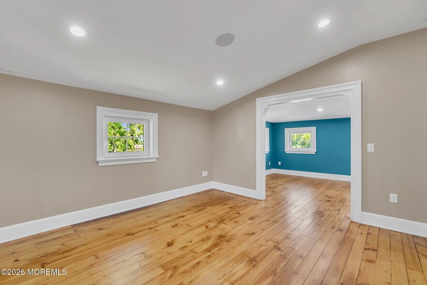 More Photos Of 49 E Passaic St, Rochelle Park Office For Lease