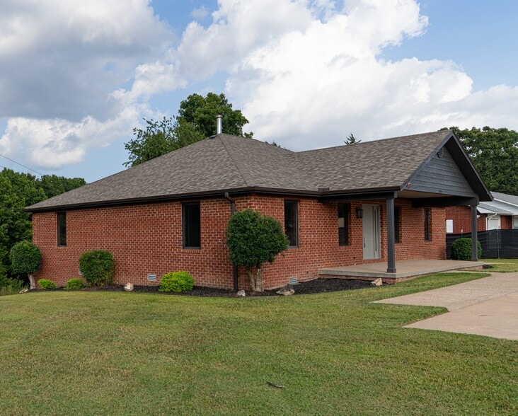 More Photos Of 8984 S Park Rd, Rogers Office For Lease