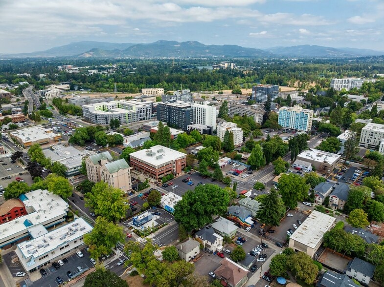 More Photos Of 360 E 10th Ave, Eugene Office For Sale
