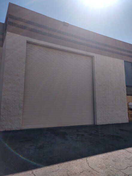 More Photos Of 5820 Wynn Rd, Las Vegas Warehouse For Lease