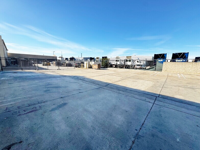 More Photos Of 1410 Cucamonga Ave, Ontario Warehouse For Lease