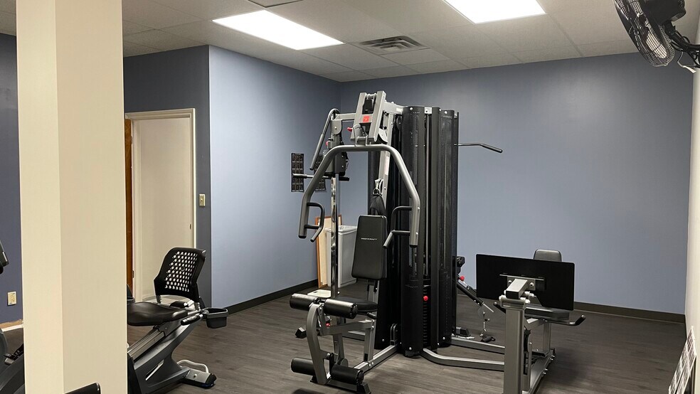 More Photos Of 2801 S Interstate 35 S, Austin Loft Creative Space For Lease